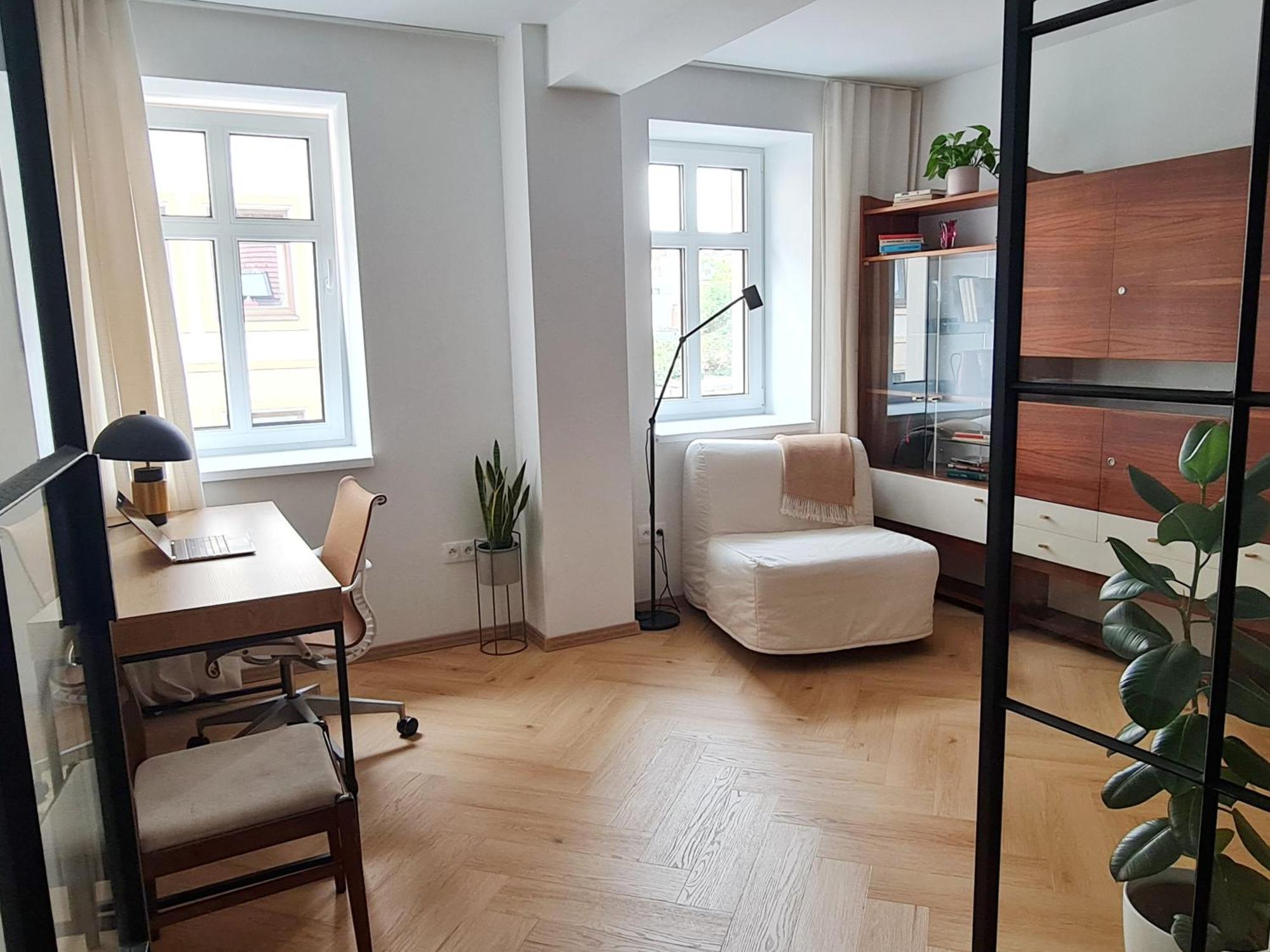 ברטיסלאבה Beautiful New Apt In Old Town Near Train Station - Free Parking מראה חיצוני תמונה