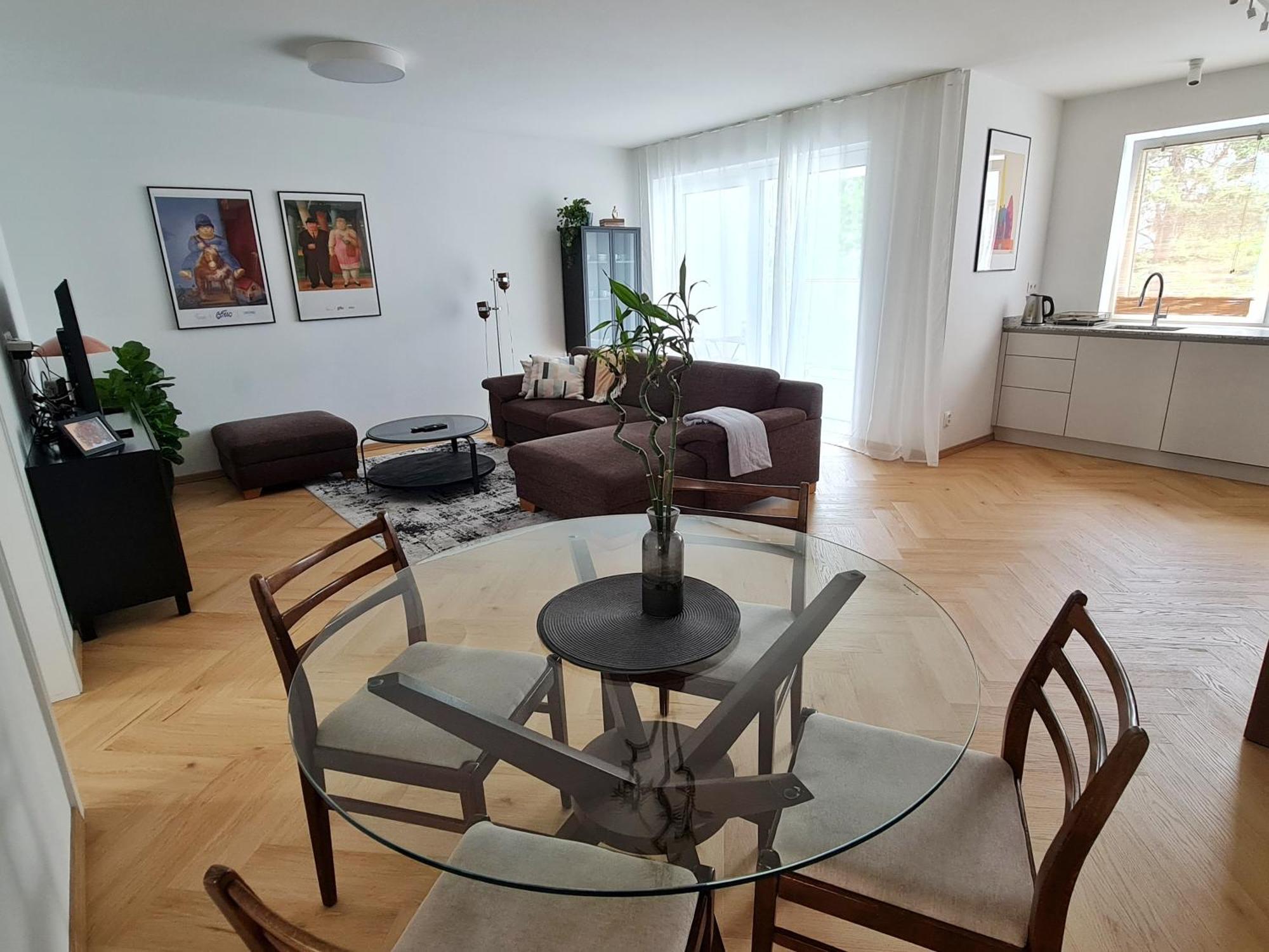 ברטיסלאבה Beautiful New Apt In Old Town Near Train Station - Free Parking מראה חיצוני תמונה