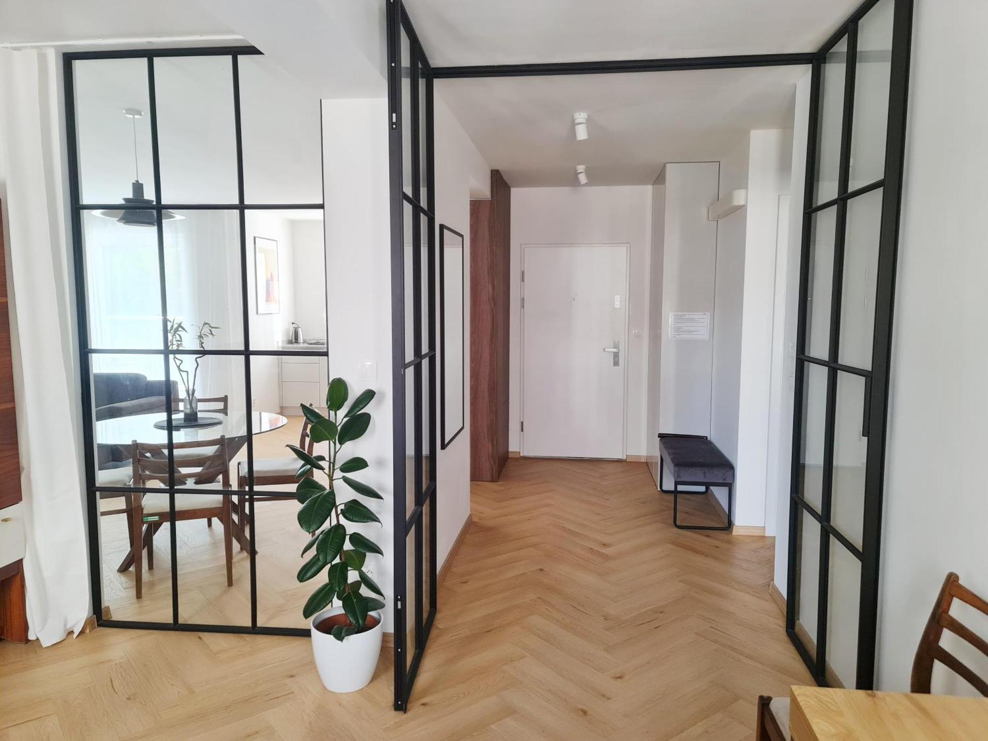 ברטיסלאבה Beautiful New Apt In Old Town Near Train Station - Free Parking מראה חיצוני תמונה